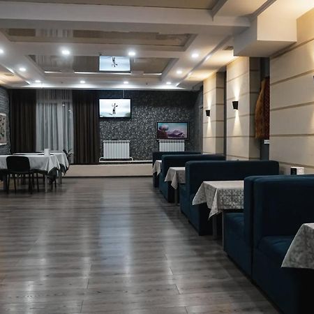 Orient Hotel Oş Exterior foto